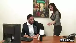 عراقية اغتصاب بناا
