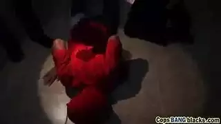 شقراء المتأنق لديه الديك الثابت هناك.