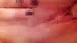 شقراء ممتلئة تخون شريكها مع والدها من نفس الجنس