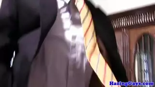 جنس مثلي لواط ساخن و شاب يرضع الزب ثم يتناك