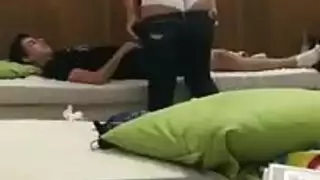 واد راح لزميلته البيت وناكها من كسها وطيزها ومص ولحس