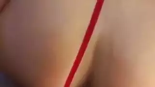 ثونغ الأحمر المجنون