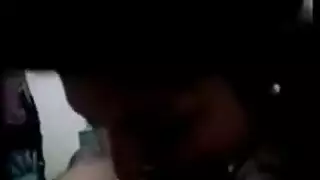 هندي مدهش يلعب على حب المرح