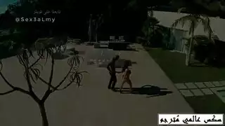 الزوجة ذات البزاز الكبيرة تخون زوجها مع الفحل الزنجي