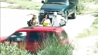 مشهد حب مع امرأتين محبتين