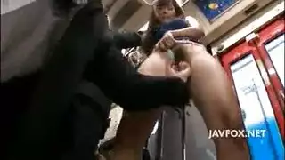 سيدة آسيوية في قانون الجنس الموحد