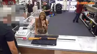 أرادت معرفة ما إذا كنت أستحق نقودها