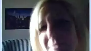 البرية شقراء إصبع في سن المراهقة ولعبة كس