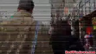 النوبيان العاهرة خالية لركوب ديك غريب.