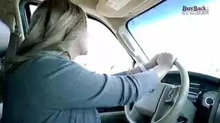 المرأة ذات الساق الطويلة لها أجمل جسد