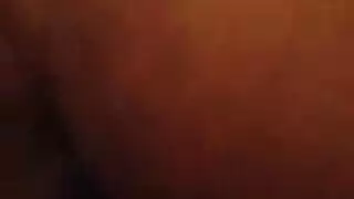 وجاء الوجه انتقد جاء من الحفرة مع العاطفة