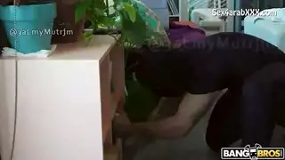 اللص الممحون والمراهقة المربربة
