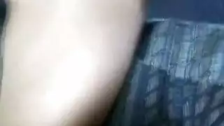 نحيل شقراء الهواة يأخذ ديك أسود كبير عميق