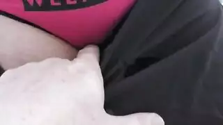 تلميذة مطيع مع الثدي الصغيرة ينتشر بوسها شعر