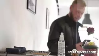 شقيقة وشقيق عصابة الانفجار