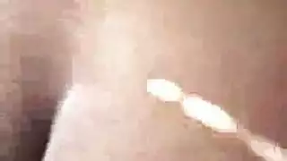 طرفة عين مع عصابة بانج تهدئ نفسه قضيبا.