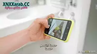 تقديم يد المساعدة للبزاز الكبيرة
