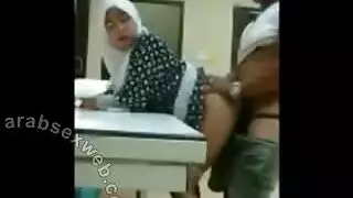 سائح الجنس الأبيض في الهند أنبوب الإباحية الحرة