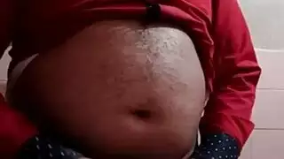 أب سمين يخون زوجته مع فتاة تحب قضيبه الضخم
