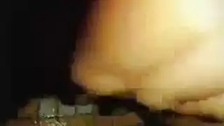عراقيه هايجه على الأخر تلعب في كسها المبلول بالحمام