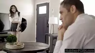 ثقب رجل ناضج صغير يتسع طالب جميل