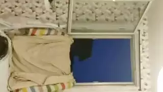 مراهق روسي عاريا في العشب