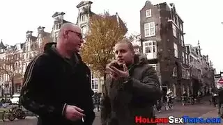 هواة حقيقيين اليورو زوجين تقاسم الجنس