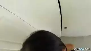 صغيرتي آسيا في سراويل مثيرة متعة نفسها.