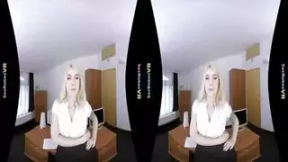 المدير مع سكرتيرته الروسية الجميله