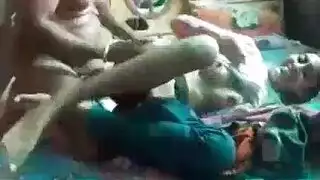 بابا ينكح كسي و يعاملني كانني زوجته و زبه حلو