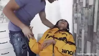 ملكة جمال سمراء يجعل هذا القضيب كبير جدا وقوي
