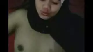 رجل نائم أيضا أنت.