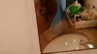 سابرينا وو تدفه في تان وهمية