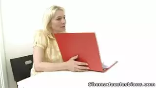سحاق 3 بنات في المدرسة