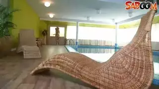 تحب أن تلعق مؤخرة هذا الرجل الأسود