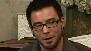 نيك محارم حقيقي ينيك امه بقوة