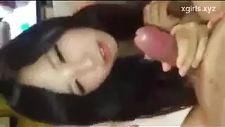 جميلة فتاة جامعية مارس الجنس هنا