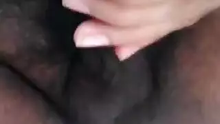 زب كبير و غليظ جدا لشاب يستمني حتى يفرغ زبه من المني
