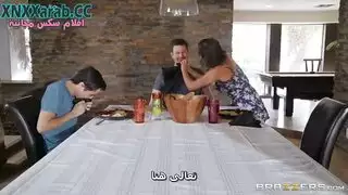 الأم عاشقة الأزبار سكس أمهات مترجم