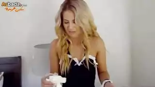 تشتغل خدامة لاخوها عشان ينيكها