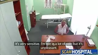 مفلس شقراء مع شعر كس يحب الديك