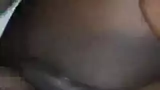 خشب الأبنوس الحصول على جميع أشعر والإصبع البرية