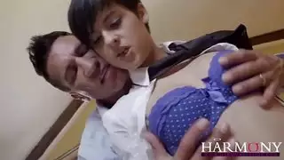 الشاب الشوب يحصل على ديك حياته