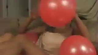 فاتنة التدخين الساخنة سخيف وامتصاص الديوك.