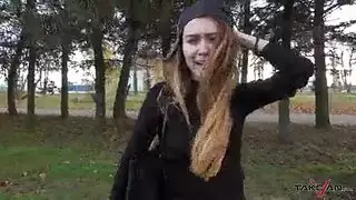 شرموطة سمراء في المحل عايزة حد ينكها