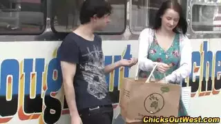 اسخن جنس خلوي و شاب ينيك صديقته خلف البيت المهجور