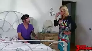 سارة فانديلا ميلف شرموطة تبحث عن من ينيكها
