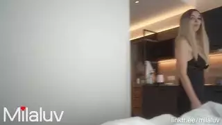 مرافقة شقراء مع كبير الثدي صورت كيفية اطلاق النار