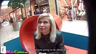 Spitny Czech يرفع الديك الأسود الضخم لعشيقها