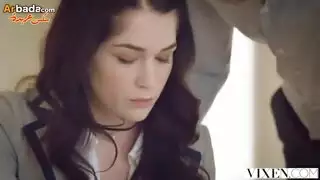 مدير ينيك العاملة اللى شغالة عندة بنت ملبن احلى نيك